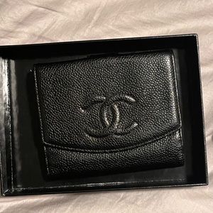 VINTAGE Chanel Black Caviar Leather Timeless CC French Wallet